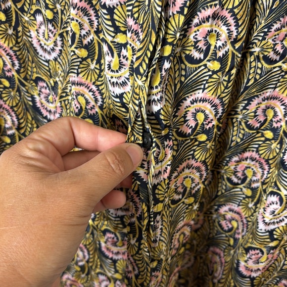 J. Crew Ruffle featherweight satin scoopneck top in dandelion swirl size small - Picture 7 of 9